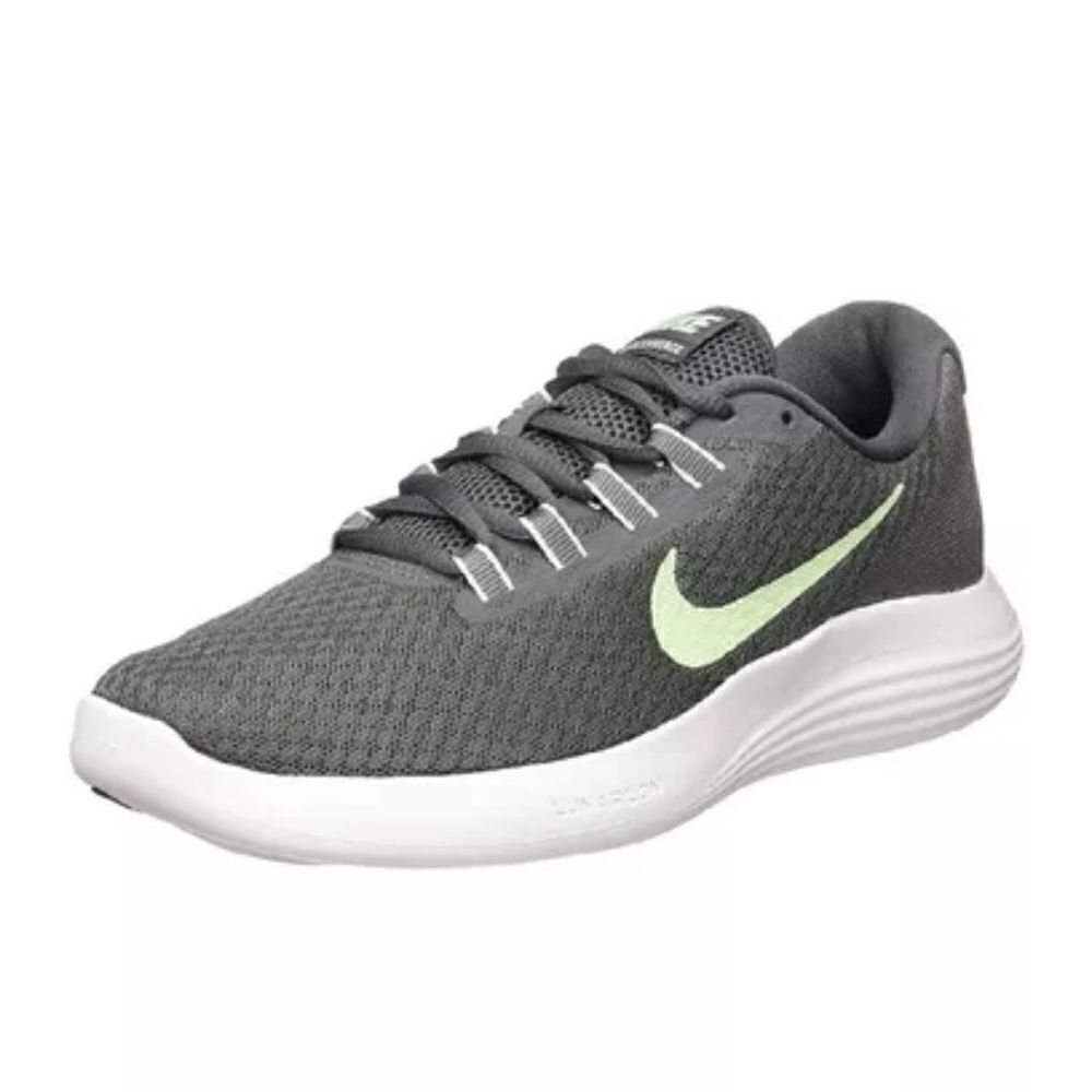 Nike Lunaconverge Running Shoes Size 6.5.  B69‎